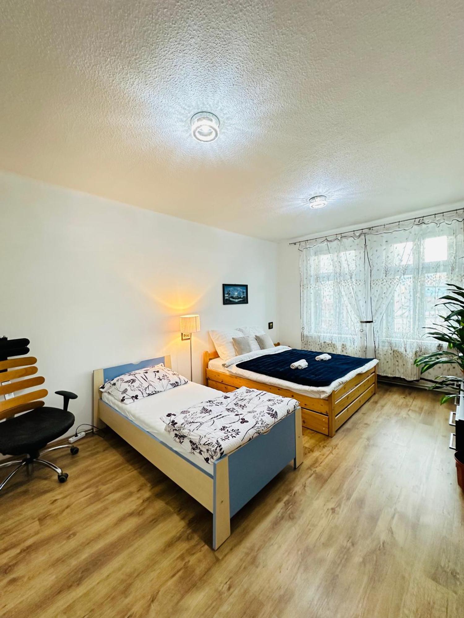 Kael Aparment 03 Lejlighed Teplice Eksteriør billede